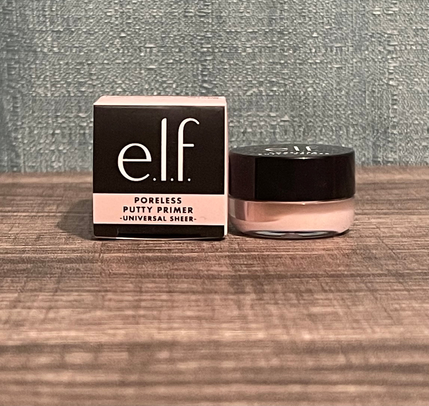 E.L.F. - PORELESS PUTTY PRIMER